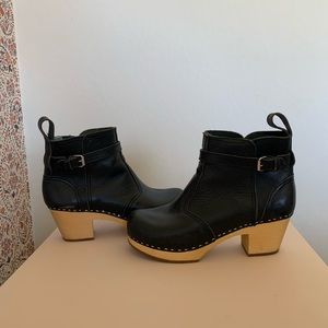 Swedish hasbeens clogs